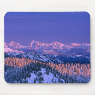 Alpenglow treft de toppen van de Gletsjer Muismat