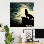 Alpha Wolf die naar de volle maan kijkt Poster (Thuiskantoor)