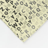 Alphabets Pattern 01 BW.w LYellow BG Fleece Deken (Hoek)