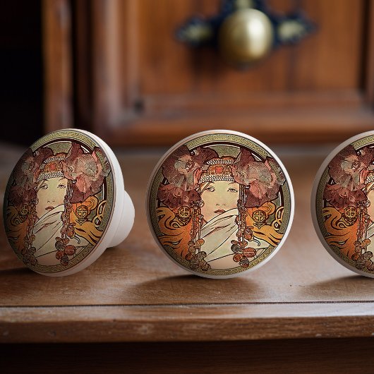 Alphonse Mucha Sarah Bernhardt Art Nouveau  Keramische Knop