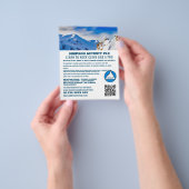 Alpiene bergbeklimmering, wandelaar en klimbeklimm flyer (Hand)