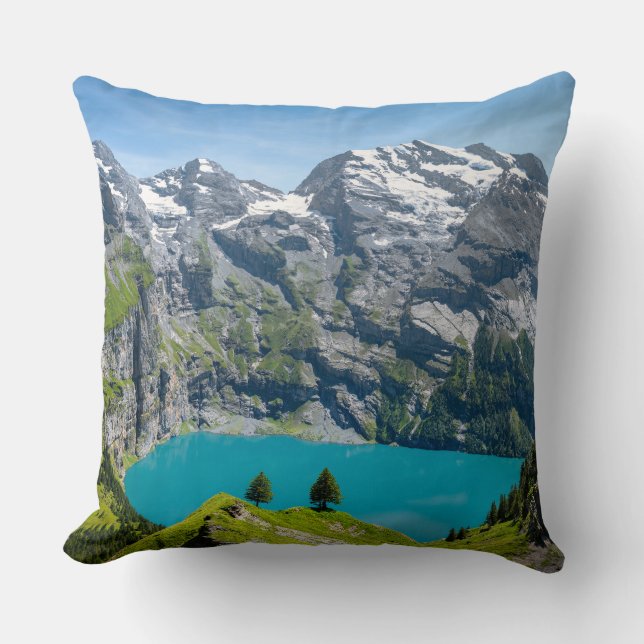 Alpiene Oeschinensee in Zwitserland Kussen (Voorkant)