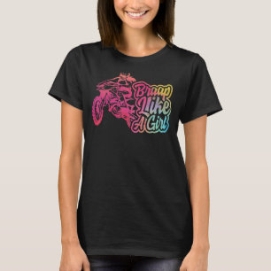 Als een meisje met een vuile bike vrouw voor haar t-shirt
