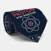 Als een proton Chemistry Nerd pa Stropdas (Opgerold)