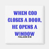 ALS GOD DE DEUR SLUIT, OPENT HIJ HET VENSTER MAGNEET (Voorkant)