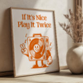 Als het leuk is, speel het dan twee keer als retro poster