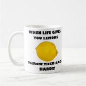 Als het leven je citroenen geeft, gooi ze dan hard koffiemok (Links)