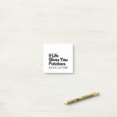 Als het leven je een aardappel geeft, maak dan een post-it® notes (Op bureau)