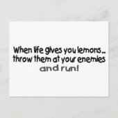 Als het leven je leemons geeft, gooi ze naar je... briefkaart (Voorkant)