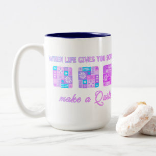 Als het leven je vodden geeft, maak dan een quilt tweekleurige koffiemok