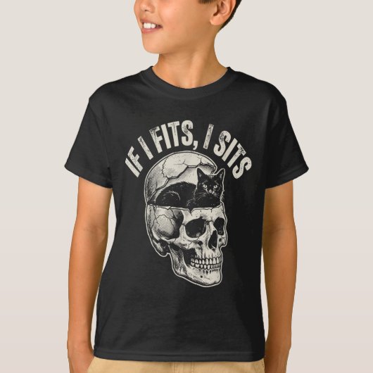 Als het past, zit ik Zwarte Kat Schedel Meme Goth T-shirt (Voorkant)