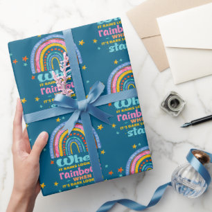 Als het regent, zoek dan regenbogen cadeaupapier