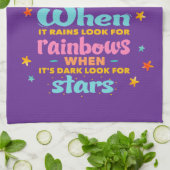 Als het regent, zoek dan regenbogen theedoek (Gevouwen)