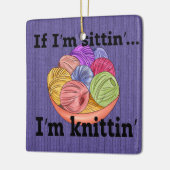 Als ik zit, ben ik keramisch Ornament aan het brei (Links)