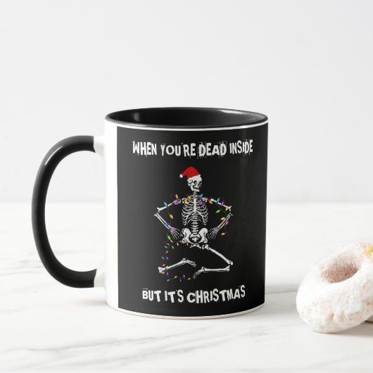 ALS JE BINNEN DOOD BENT, MAAR HET IS KERST MOK (Met donut)