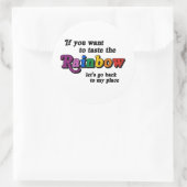 Als je de regenboog wilt proeven ronde sticker (Tas)