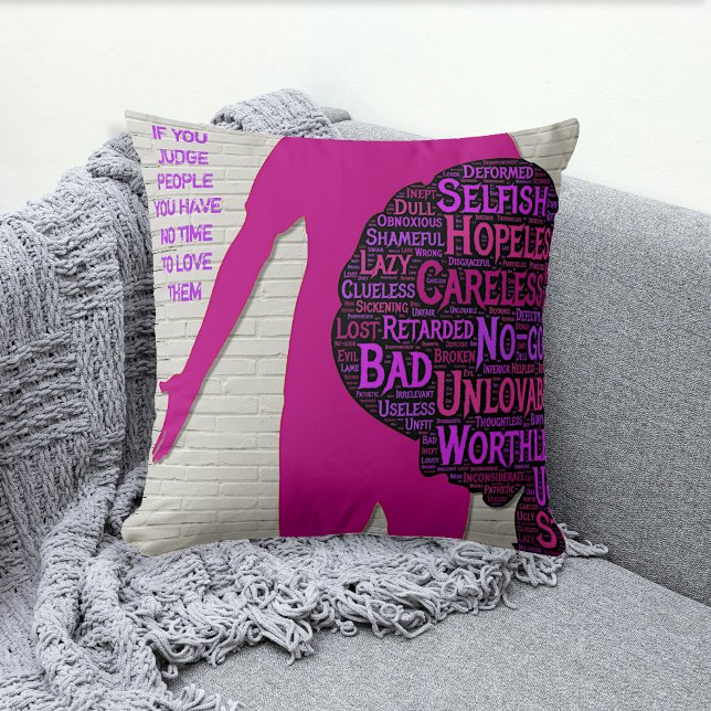 Als je mensen beoordeelt, gooi je inspirerend cita kussen (Creator heeft geüpload)