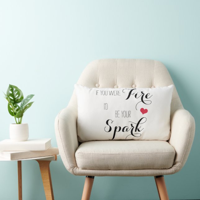 Als je Vuur was, zou ik je Vonk zijn. Kussen (Stoel)