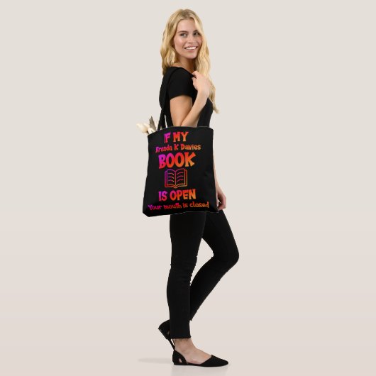 Als mijn Brenda K Davies Book open is Tote Bag (Op model)