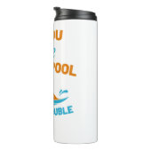 Als u een poolzwembad laat zwemmen thermosbeker (Geroteerd rechts)