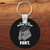 Als ze achter je rug praten Fart Meme Sleutelhanger (Voorkant)