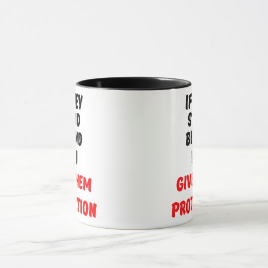 ALS ZE ACHTER JE STAAN, GEEF ZE DAN BESCHERMING MOK (Midden)