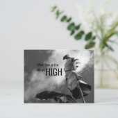 "Als ze laag gaan, gaan we hoog"  Briefkaart (Staand voorkant)