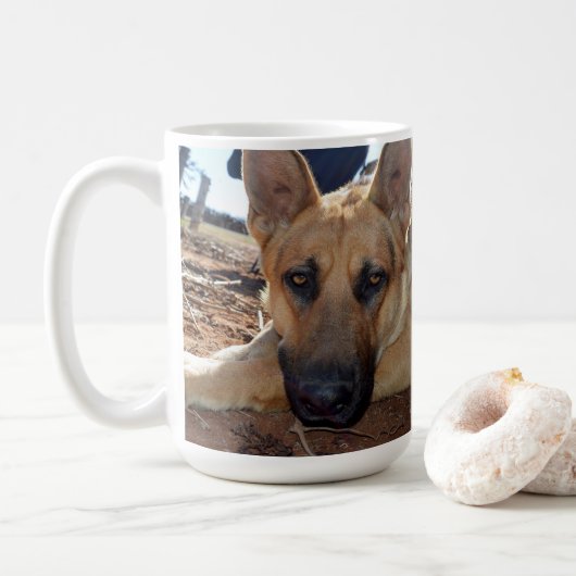 Alsatian Sleepy Entitlement, Koffiemok (Met donut)