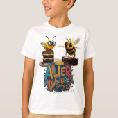 Alter Adventures 3D Pixar Bee Flying Up T-shirt (Voorkant)