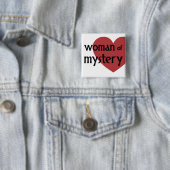 Alternatieve knop : Vrouw van Mystery Vierkante Button 5,1 Cm (In situ)