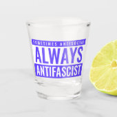 Altijd Antifascistisch Schot Glas – Blauw Vet (Voorkant)