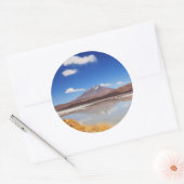 Altiplano-landschap met vulkaan in Bolivia Ronde Sticker (Envelop)
