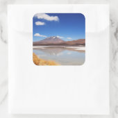 Altiplano-landschap met vulkaan in Bolivia Vierkante Sticker (Tas)