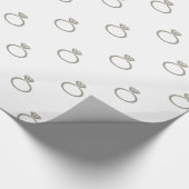 Aluminium Zilvergrijs Verlovingen Ringen op Wit Cadeaupapier (Hoek)