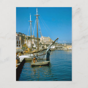 Amalfi, waterfront met vissersboot briefkaart