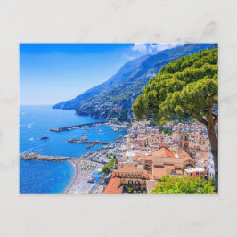 Amalfikust, Italië. Uitzicht van de stad Amalfi. Briefkaart