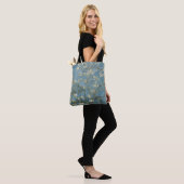 Amandelbloesem van Vincent van Gogh (1890) Tote Bag (Op model)