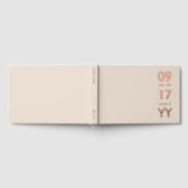 Amandelgoud Roos Moderne Trouwdatum Typografie Gastenboek (Volledig)