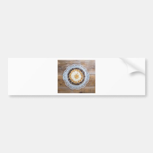 Amandelmoencake op bijthout bumpersticker (Voorkant)