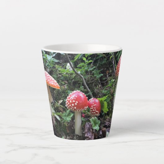 Amanita Muscaria — 12 oz. Latte Mok (Voorkant)