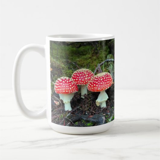 Amanita Muscaria Cluster - 15 oz. Mok (Links)
