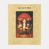 Amanita Mushroom en Gnomes Fleece Deken (Voorkant)