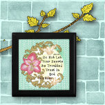 Amaryllis Christelijk vertrouwen Cadeaudoosje<br><div class="desc">Christelijke nieuwe Amaryllis Trust-cadeaudoos van ArtMuvz-illustratie. Christelijke T-shirt, kleding en Christelijke geschenken. Christelijke pastor t-shirt, cadeaus en kerkkleding.Als u de tekst wilt personaliseren, klikt u op "deze sjabloon personaliseren" en bewerkt u de velden die voor uw aangepast cadeau zijn opgegeven. U kunt jouw naam toevoegen of in plaats daarvan tekst...</div>
