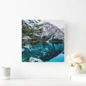 amazing nature blue lake in the mountains vierkante klok (Huis)