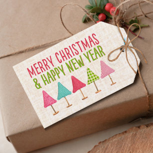 Ambachtelijke kerstbomen, roze rood groene linnen cadeaulabel
