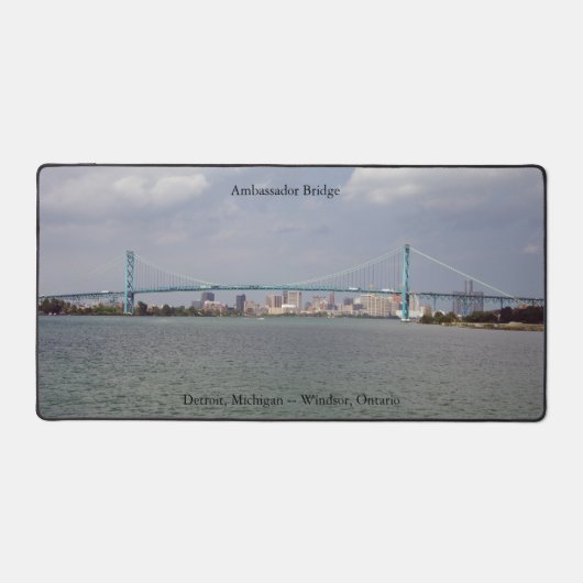 Ambassador Bridge bureaumat (Voorkant)