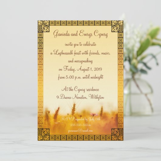 Amber Grainfield Lughnasadh Uitnodiging (Staand voorkant)