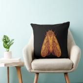 Amber Moth – Surreal Nature Form Kussen (Stoel)