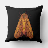 Amber Moth – Surreal Nature Form Kussen (Voorkant)