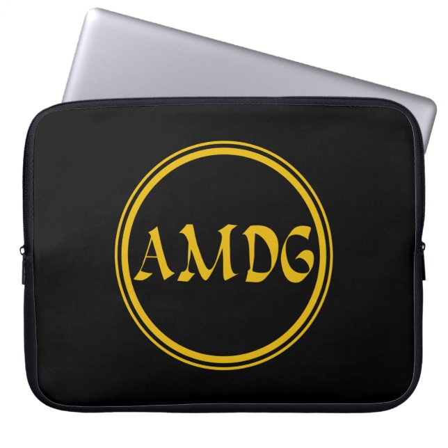 AMDG LAPTOP SLEEVE (Voorkant)